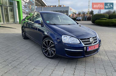 Седан Volkswagen Jetta 2007 в Луцке