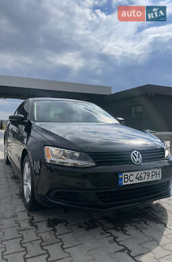 Седан Volkswagen Jetta 2012 в 