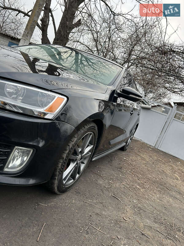 Седан Volkswagen Jetta 2014 в Першотравенске