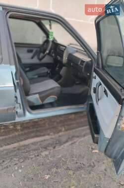 Седан Volkswagen Jetta 1989 в 