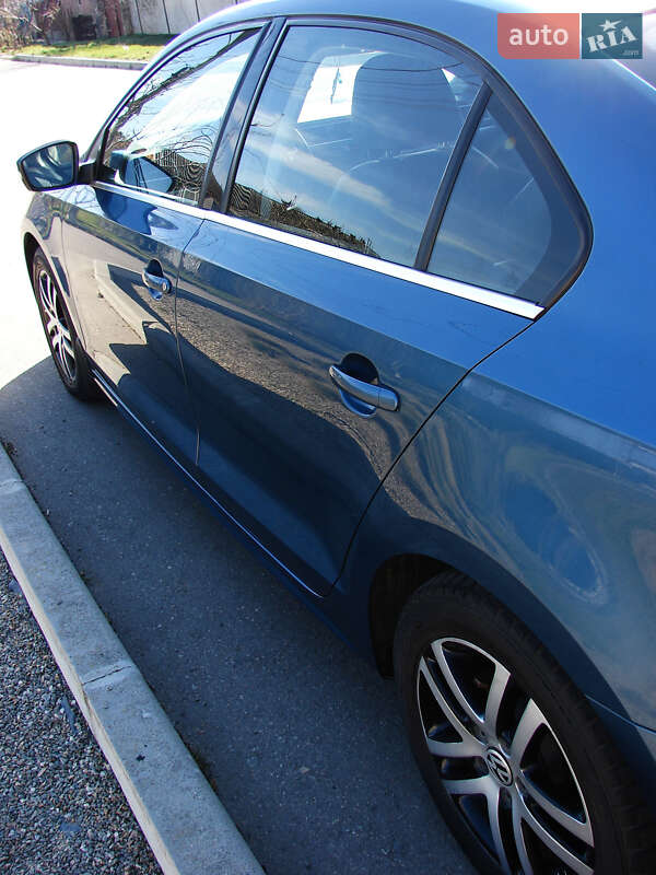 Седан Volkswagen Jetta 2016 в Одессе