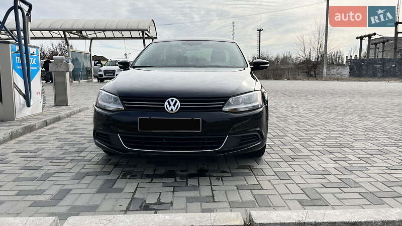 Седан Volkswagen Jetta 2013 в Днепре