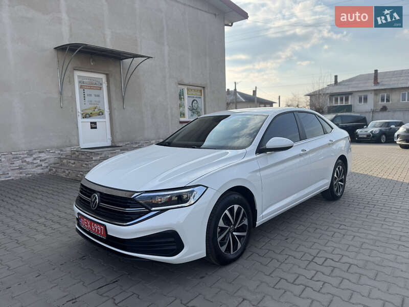 Volkswagen Jetta 2024