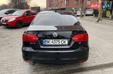 Седан Volkswagen Jetta 2014 в 