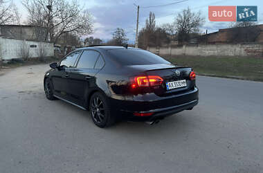 Седан Volkswagen Jetta 2014 в 