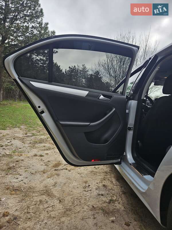 Седан Volkswagen Jetta 2017 в Запорожье