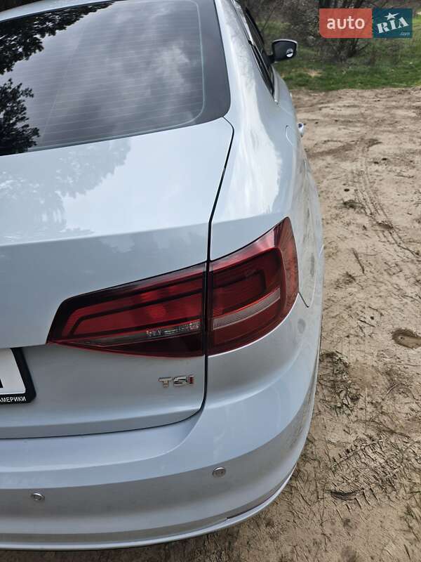 Седан Volkswagen Jetta 2017 в Запорожье