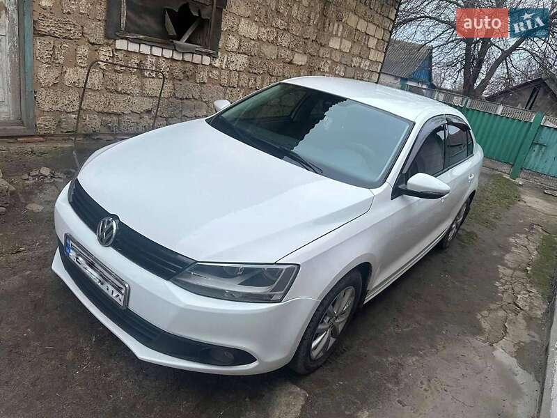 Седан Volkswagen Jetta 2012 в Сумах