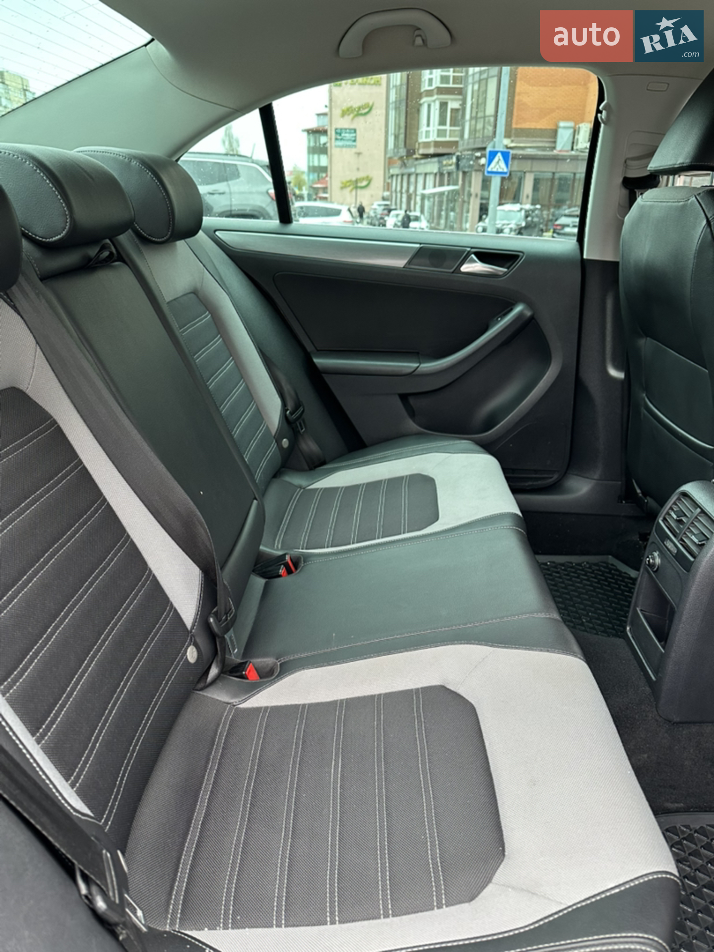 2011 Volkswagen Jetta - мініатюра 18