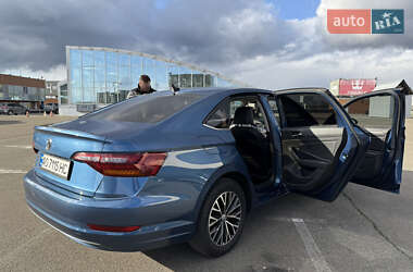 Седан Volkswagen Jetta 2018 в Киеве