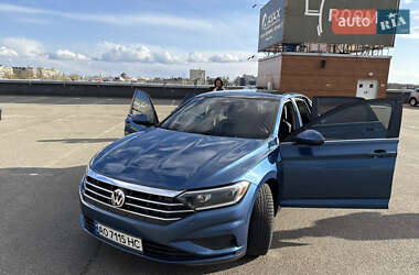 Седан Volkswagen Jetta 2018 в Киеве