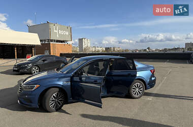 Седан Volkswagen Jetta 2018 в Киеве