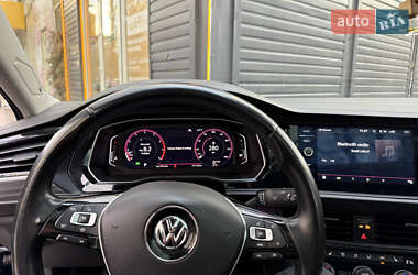 Седан Volkswagen Jetta 2018 в Киеве