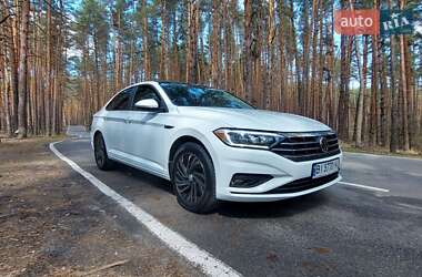 Седан Volkswagen Jetta 2018 в 