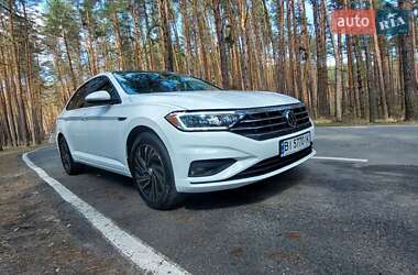Седан Volkswagen Jetta 2018 в 