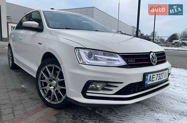 Седан Volkswagen Jetta 2012 в 