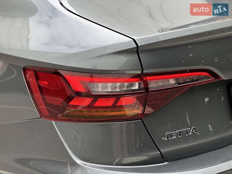 Седан Volkswagen Jetta 2019 в Києві