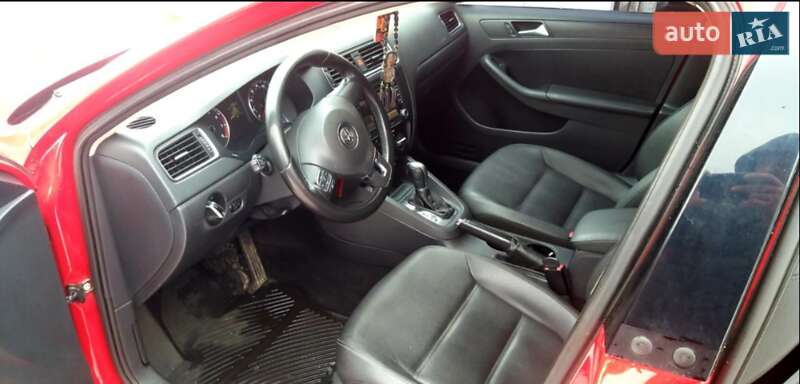 Седан Volkswagen Jetta 2012 в Світловодську