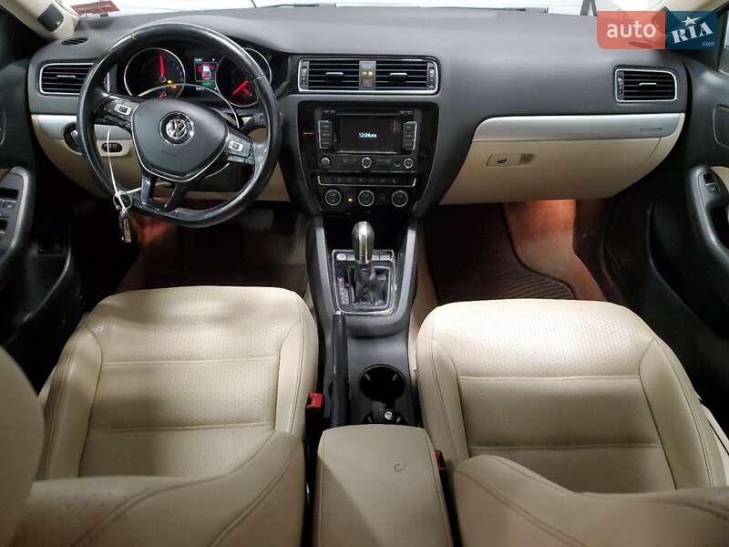 Седан Volkswagen Jetta 2015 в Вінниці