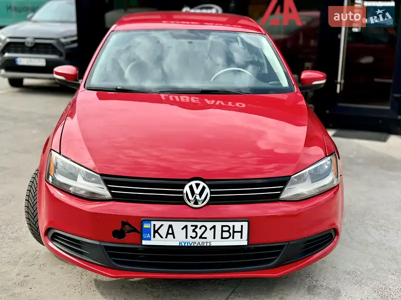 Седан Volkswagen Jetta 2014 в 