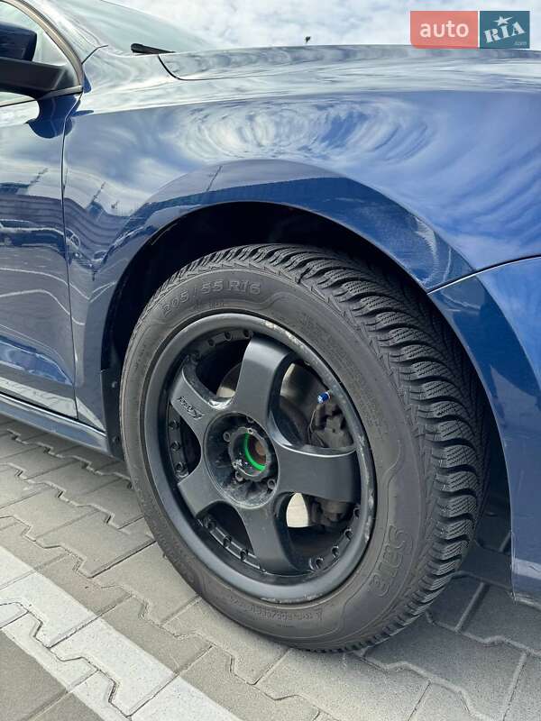 Седан Volkswagen Jetta 2014 в Киеве