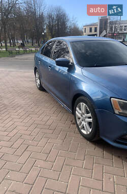 Седан Volkswagen Jetta 2014 в 