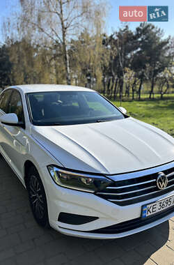 Седан Volkswagen Jetta 2021 в 