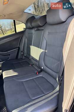Седан Volkswagen Jetta 2011 в 