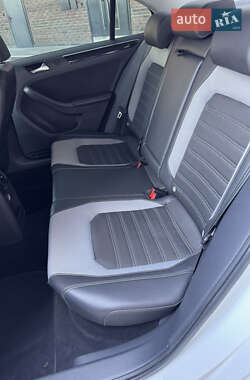 Седан Volkswagen Jetta 2015 в 