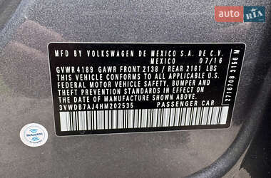 Седан Volkswagen Jetta 2016 в 