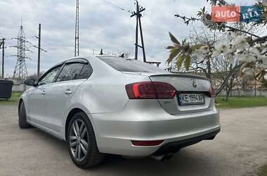 Седан Volkswagen Jetta 2013 в 