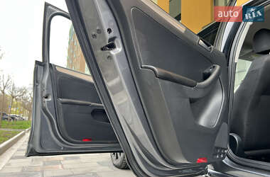 Седан Volkswagen Jetta 2014 в 