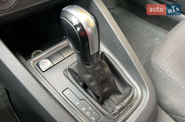 Седан Volkswagen Jetta 2014 в 