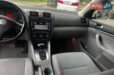 Седан Volkswagen Jetta 2006 в 
