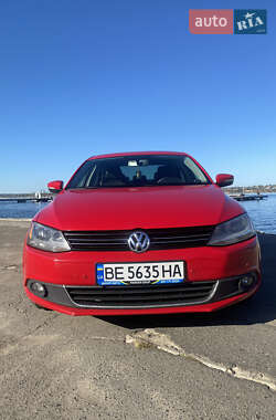 Седан Volkswagen Jetta 2014 в 