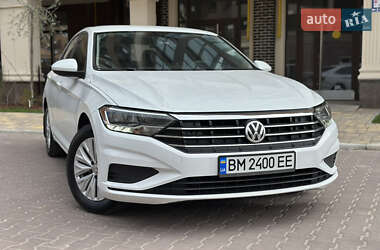 Седан Volkswagen Jetta 2019 в 