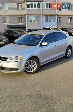 Седан Volkswagen Jetta 2013 в 
