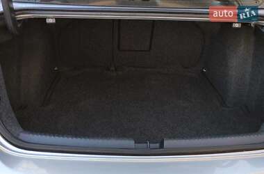 Седан Volkswagen Jetta 2013 в 