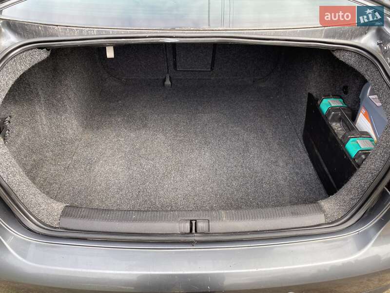 Седан Volkswagen Jetta 2008 в Сумах