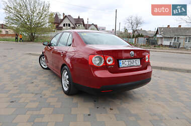 Седан Volkswagen Jetta 2006 в 
