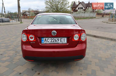 Седан Volkswagen Jetta 2006 в 