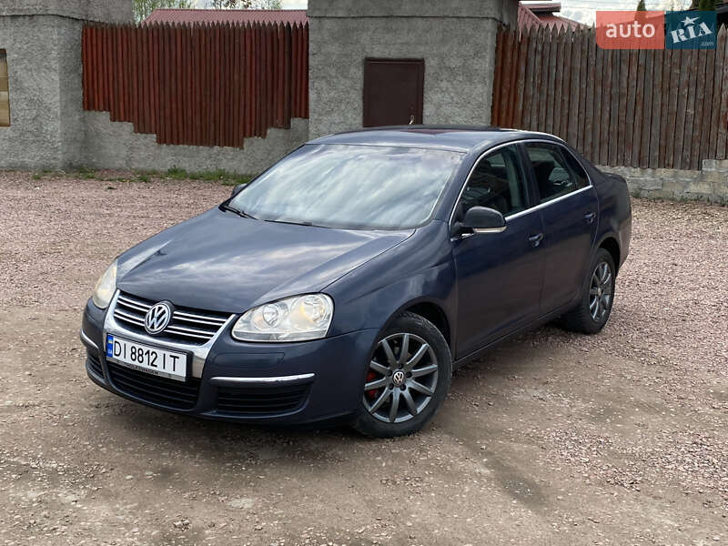 Седан Volkswagen Jetta 2007 в Самборе