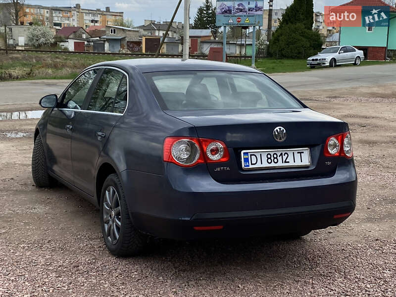 Седан Volkswagen Jetta 2007 в Самборе