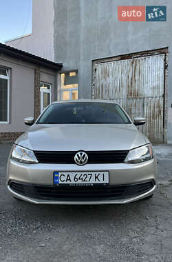 Седан Volkswagen Jetta 2014 в 