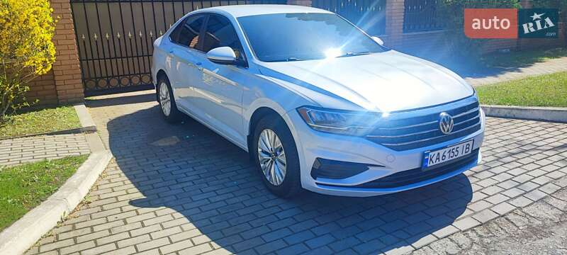 Седан Volkswagen Jetta 2018 в Києві