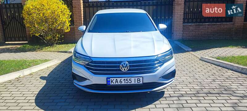 Седан Volkswagen Jetta 2018 в Києві