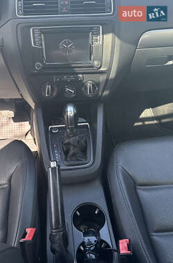 Седан Volkswagen Jetta 2017 в 