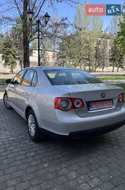 Седан Volkswagen Jetta 2006 в 