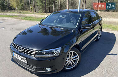 Седан Volkswagen Jetta 2012 в 