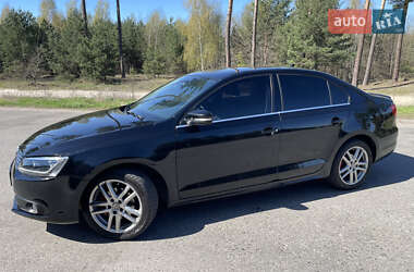 Седан Volkswagen Jetta 2012 в 